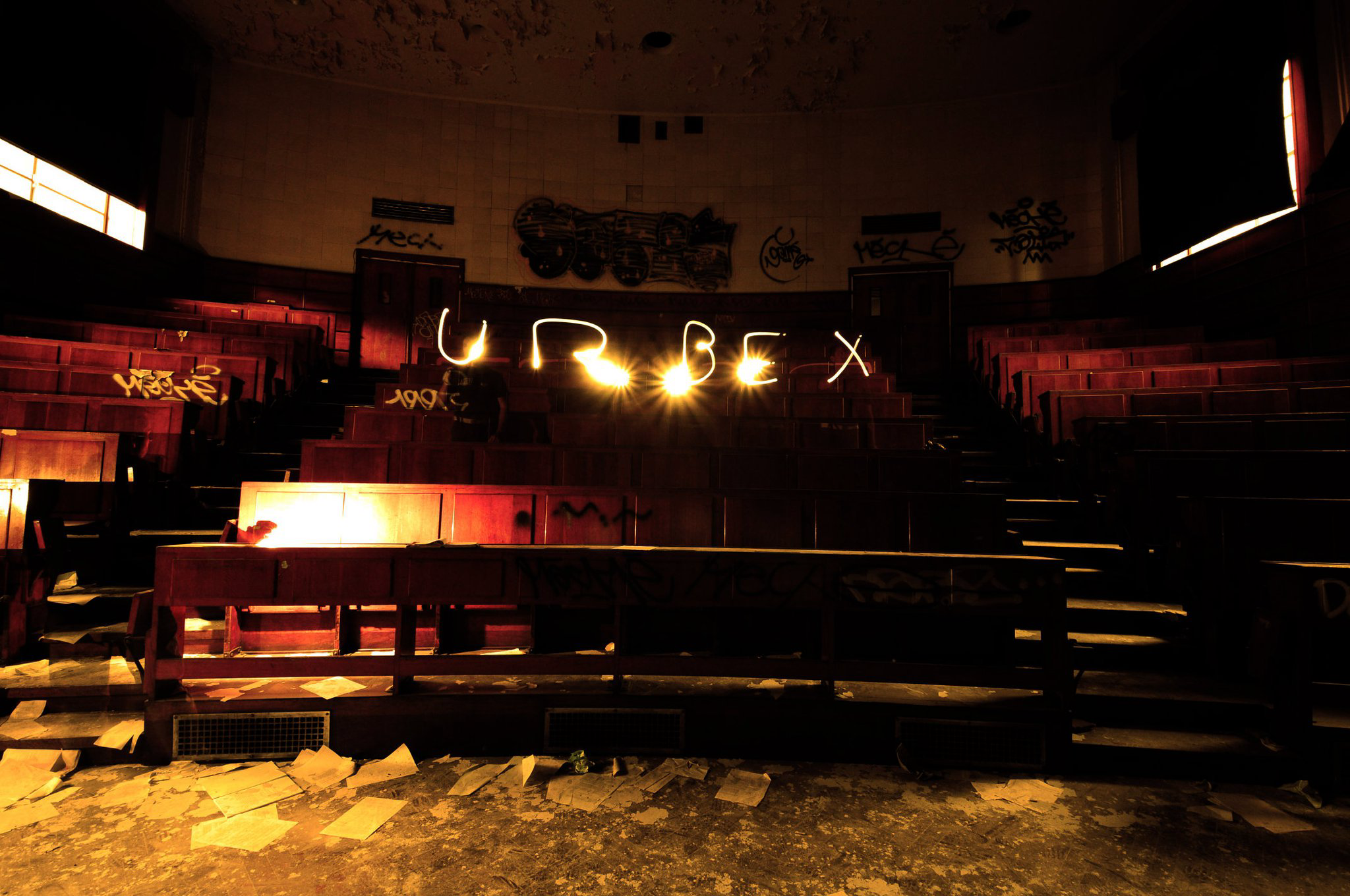 286342_242155069157634_2094856_o